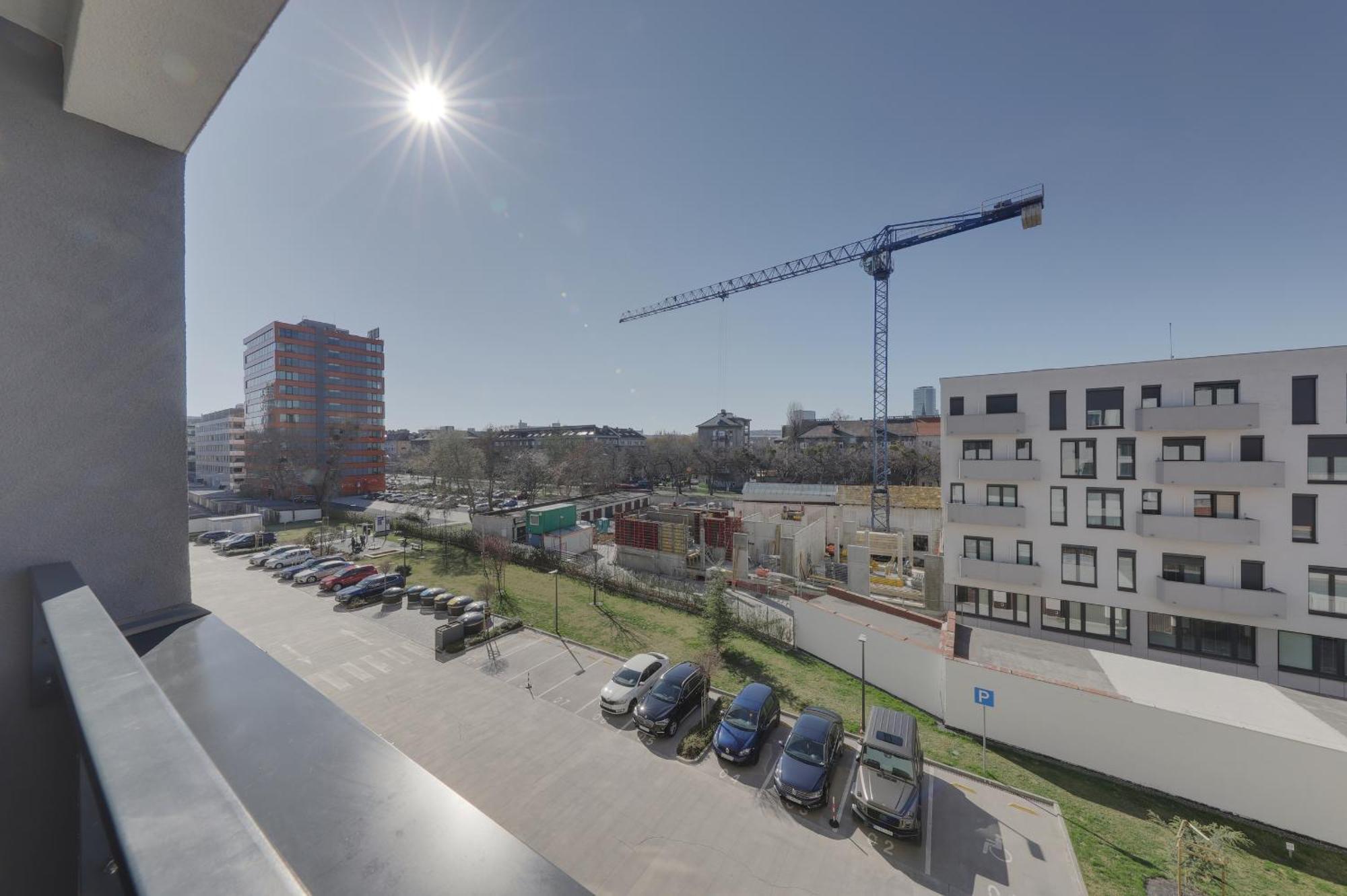 Bazova Apartment With Free Parking Bratislava Extérieur photo