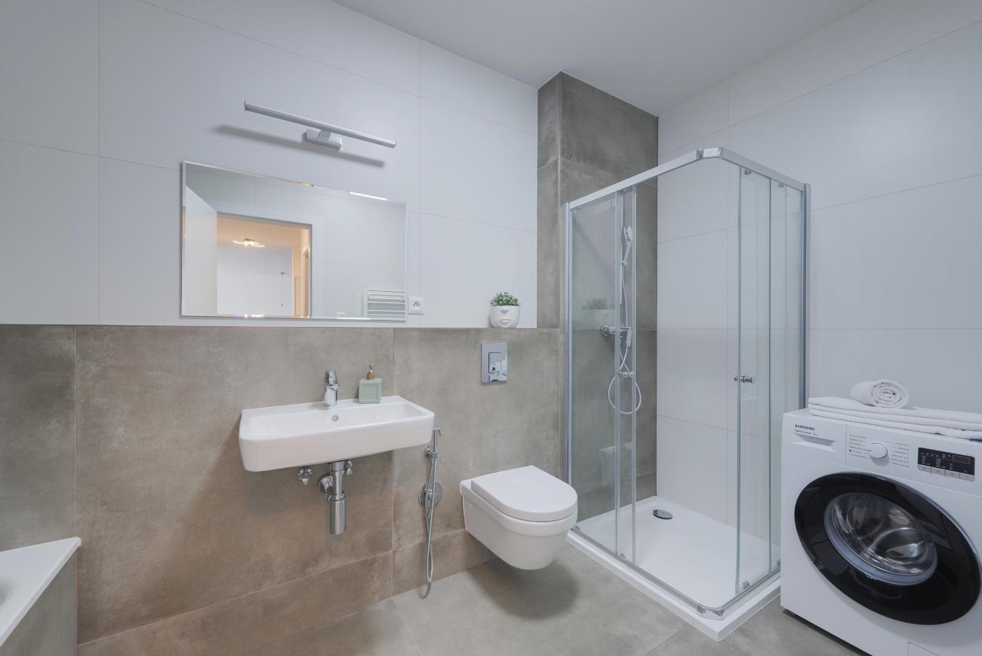 Bazova Apartment With Free Parking Bratislava Extérieur photo